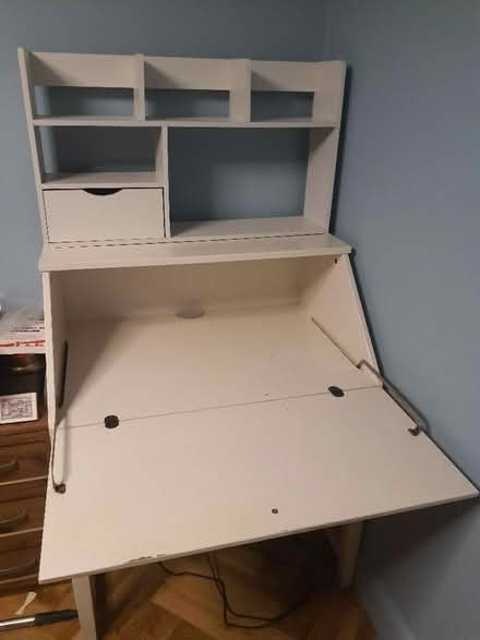 Photo of free Desk (Rotherhithe SE16) #3