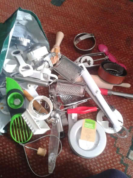 Photo of free Cooking Utensils (Lower Earley RG6) #1
