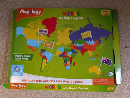 Photo of free Large foam world map (Hornby LA2) #1