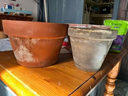 Photo of free Plant pots (North fort st EH6) #2