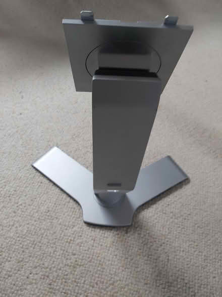 Photo of free Monitor Stand 2007FPb (W4) #2
