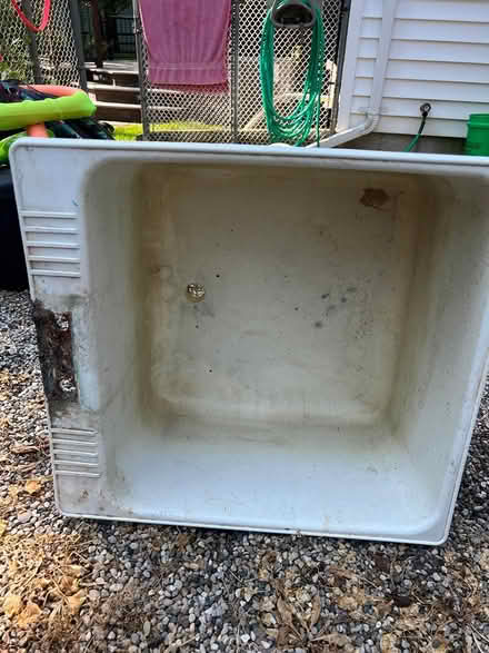 Photo of free laundry tub (New Hudson) #1