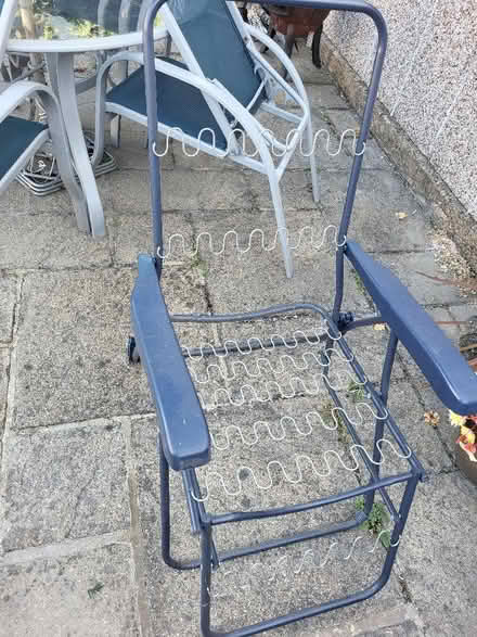 Photo of free Sun lounger frame (Round Green LU3) #2