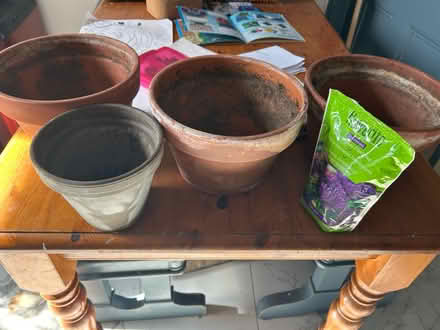 Photo of free Plant pots (North fort st EH6) #1