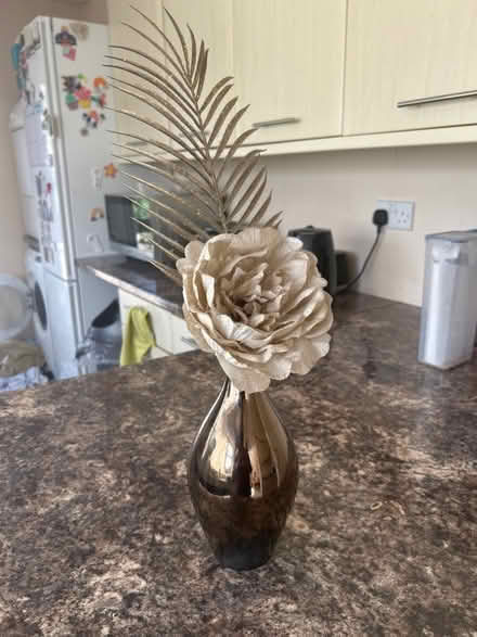 Photo of free Artificial flower vase (Ruislip HA4) #1