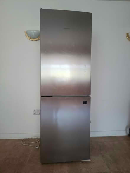 Photo of free Fridge/Freezer (Siemens) (Drumbrae, Corstorphine EH4) #2