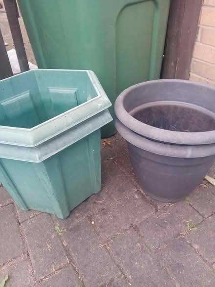 Photo of free Large plant pots (Barkerend, BD3) #1