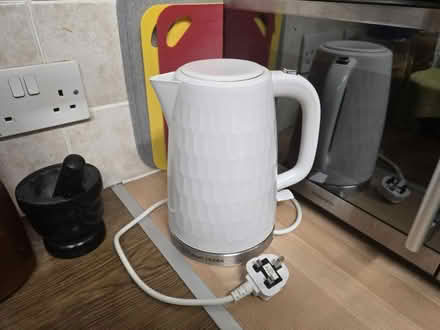 Photo of free Russel Hobbs Kettle (Hooe) #1