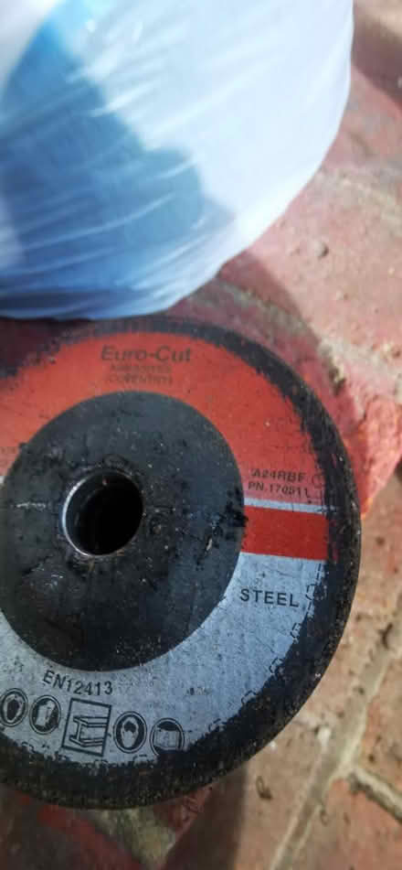 Photo of free Grinding discs 100mm (Coulsdon CR5) #3