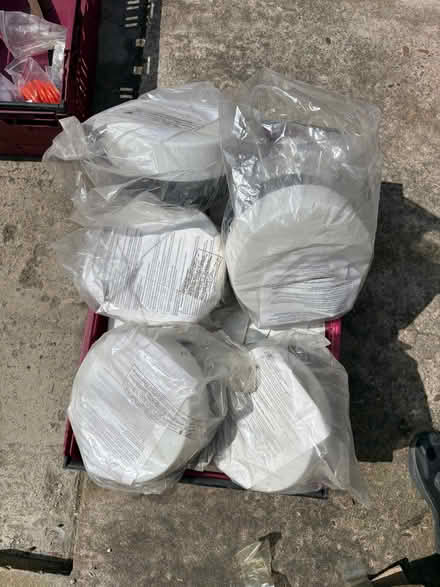 Photo of free Light fittings (Tinshill LS16) #1