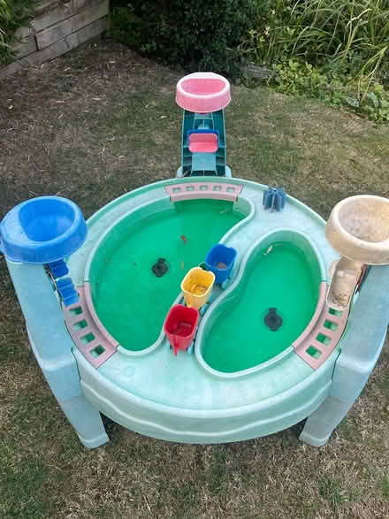 Photo of free Water table (BA2) #1