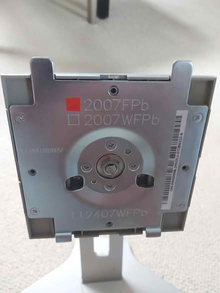 Photo of free Monitor Stand 2007FPb (W4) #4