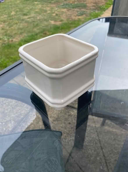 Photo of free Square pot (Cheshunt EN7) #1