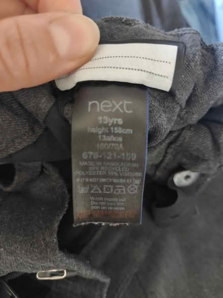 Photo of free School uniform boys 11-13 yrs (SE16) #2