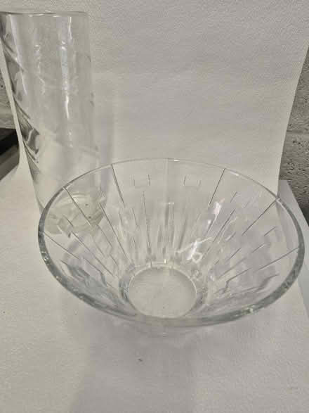 Photo of free Large Glass Vase and Fruit Bowl (Peachcroft OX14) #1