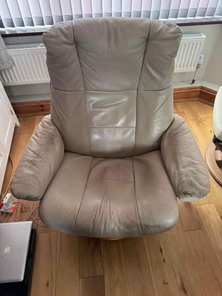 Photo of free Ekornes stressless swivel chair (OX4) #2