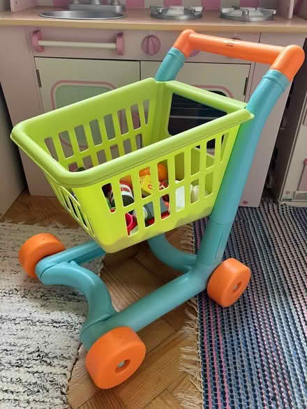 Photo of free Play kitchsn & shopping trolley (KT6 Surbiton) #2