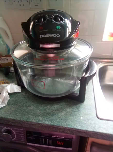 Photo of free halogen cooker. &digital toaster (DN3 edenthorpe doncaster) #3