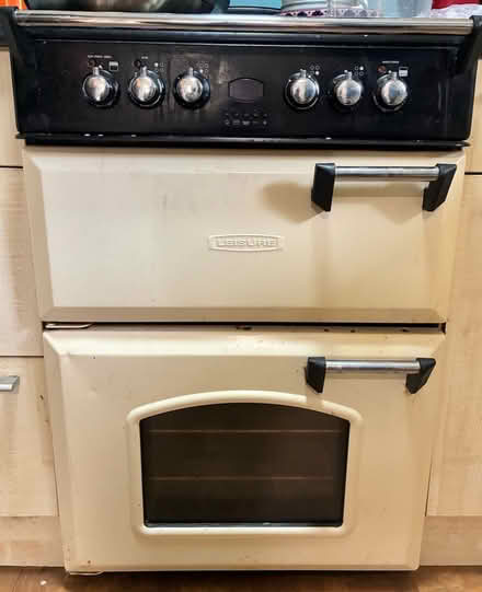 Photo of free Electric Oven - Not Fully Working (Lacock SN15) #1