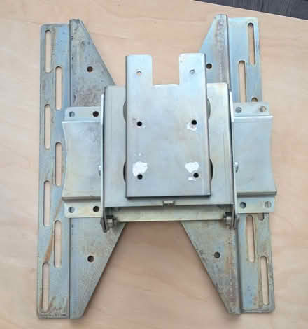 Photo of free TV Wall Bracket (Halstead TN14) #2