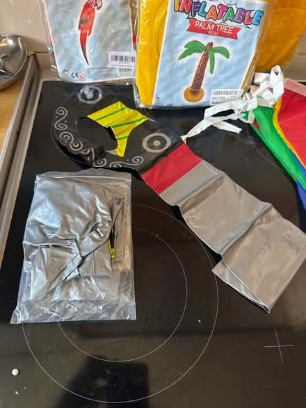 Photo of free Party items (OX3 Headington) #2