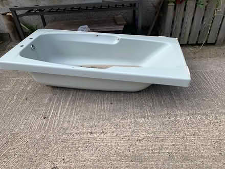 Photo of free Very solid old bath (Hornsby CA8) #1