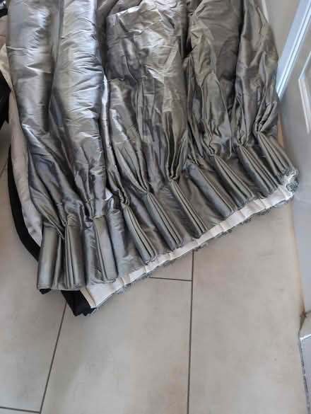 Photo of free Single strong curtain (Byfleet KT14) #2