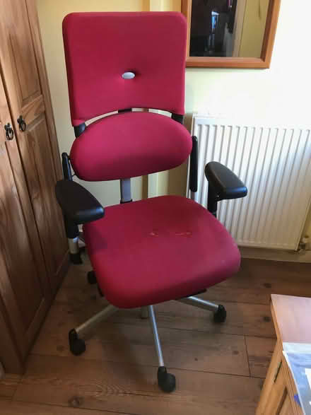 Photo of free Ergonomic Office Chair (Broughton Beck LA12) #1