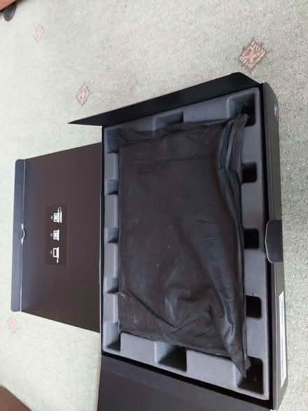 Photo of free Wacom intuos 4 Professional Pen Tablet (Congleton CW12) #4