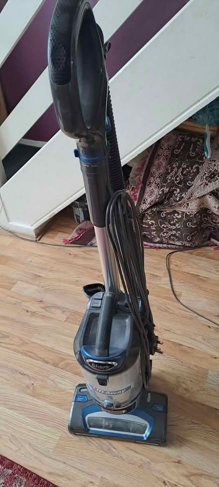 Photo of free Shark Vaccum cleaner (Hayes UB4) #3