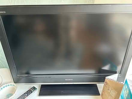 Photo of free 32” Sony TV (windsor-maidenhead-freegle CGA SL4) #1