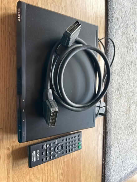Photo of free Sony DVD player (Hook KT9) #3