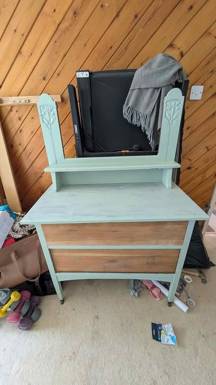 Photo of free Antique dressing table (Markfield LE67) #2