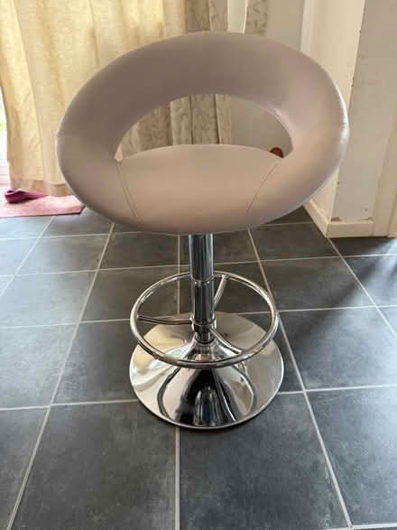 Photo of free Bar stool, height adjustable, white faux leather (Marshalswick AL4) #1