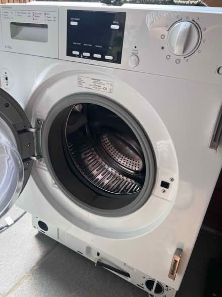 Photo of free CDA integrated washing machine (Hither green SE13) #3