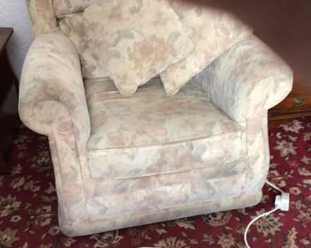 Photo of free Armchair (Bearwood B66) #4