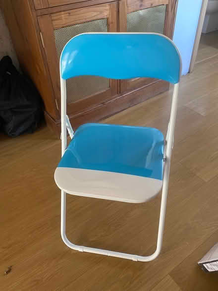 Photo of free Kids desk chair (Kempshott RG22) #1