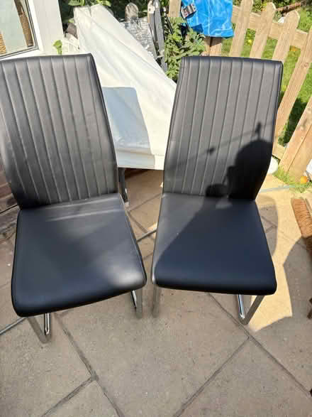 Photo of free Glass table and 6 chairs (Havant PO9) #3