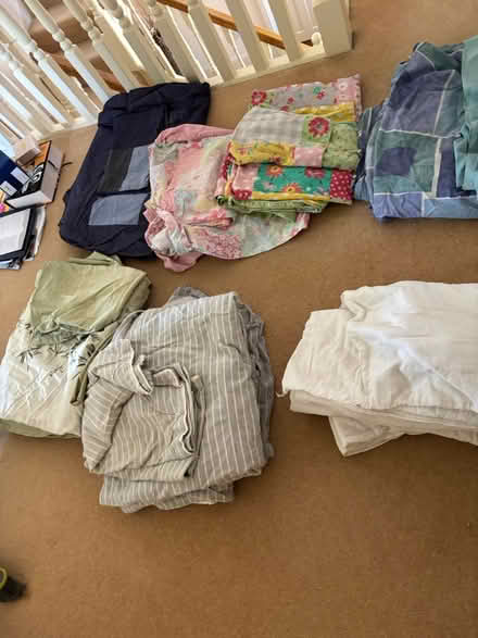 Photo of free Lots of bedding still good quality (DN10- mattersey) #4