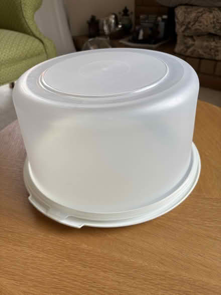 Photo of free Cake carrier (Sunnyvale near Fremont H.S.) #1