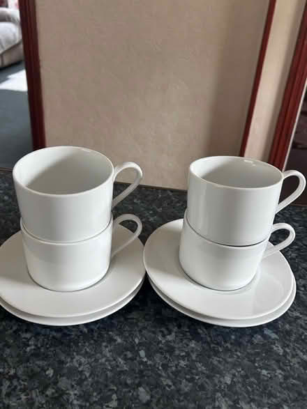 Photo of free Cup and saucers (Dunton green) #1