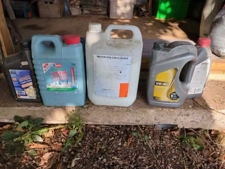 Photo of free Car anti freeze, waterless cleaner and oil (Bradley ST18) #1