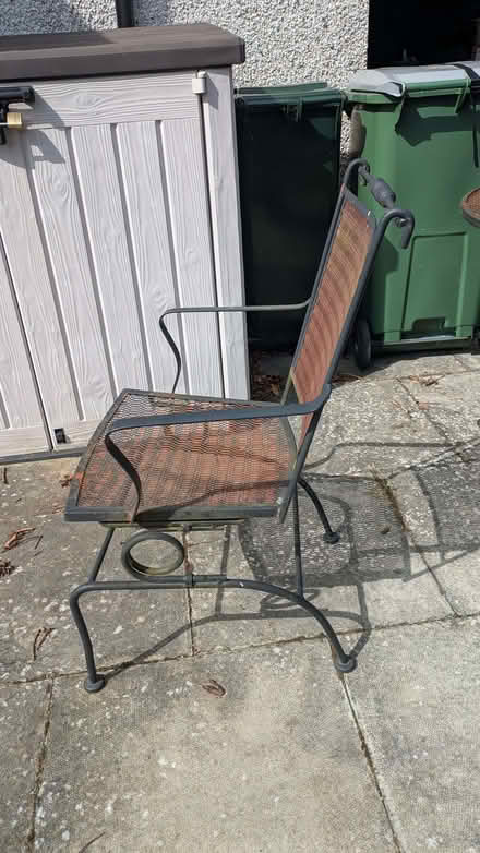 Photo of free Metal table and chairs for patio (Dunning PH2) #2
