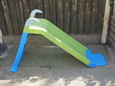 Photo of free Kids garden slide (2-4yrs?) (Neston near Station CH64) #3