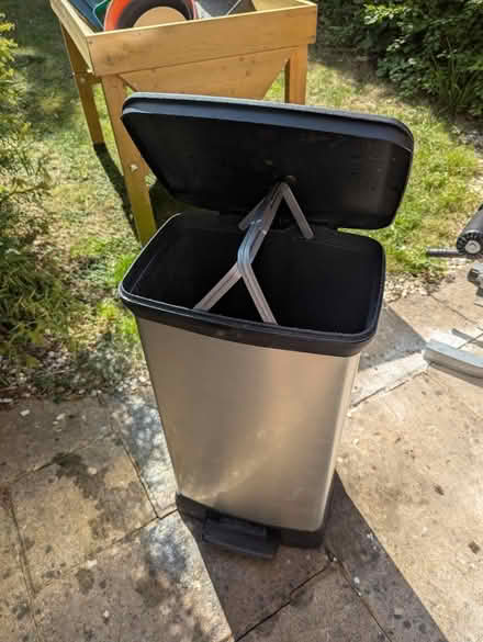 Photo of free 50l silver kitchen bin (CM12) #3