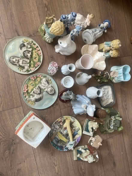 Photo of free Bundle of house decoration item (Whitworth Halls of Residence M14) #1