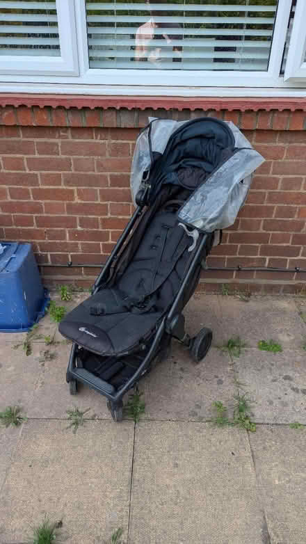 Photo of free Ergo baby travel pram (TW9) #1