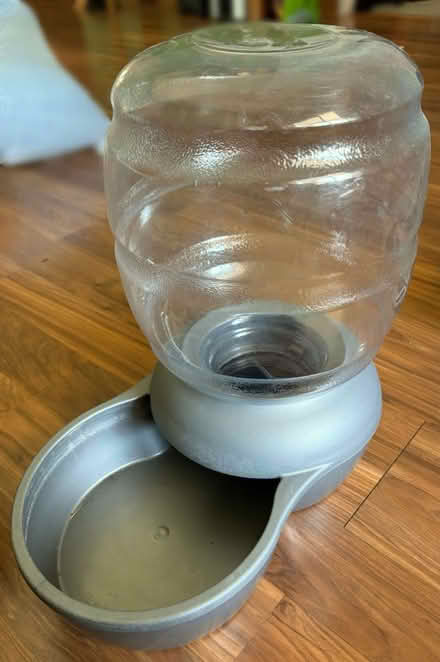 Photo of free Pet waterer - 4 gallon (North Fontana) #1