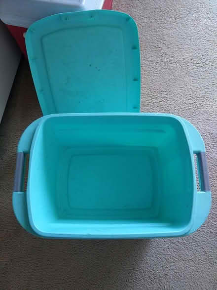 Photo of free 10gal tote box (Torrance 90505) #1