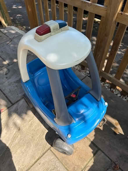 Photo of free Little Tykes car for children (SG14) #1